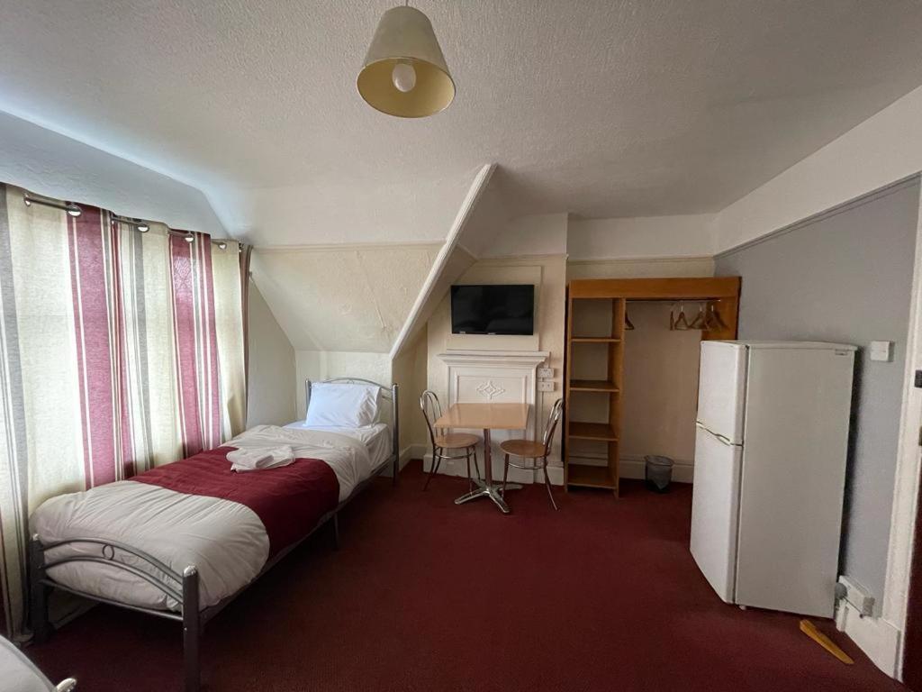 St Nicholas Hotel londyńska dzielnica londyńska dzielnica Harrow Zewnętrze zdjęcie
