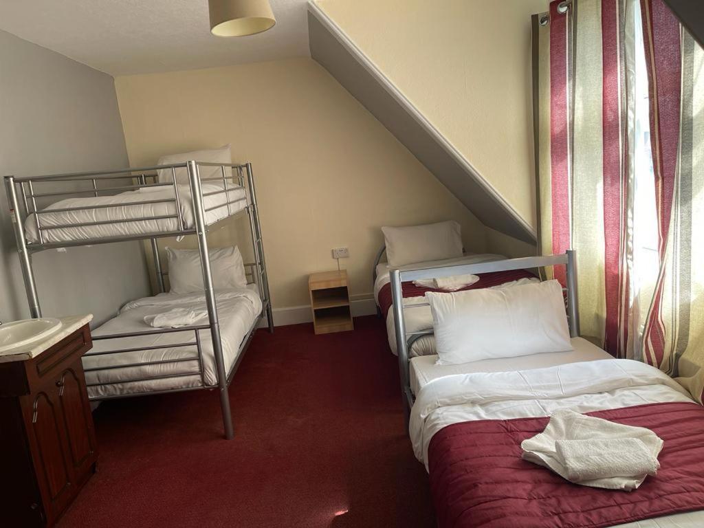 St Nicholas Hotel londyńska dzielnica londyńska dzielnica Harrow Zewnętrze zdjęcie